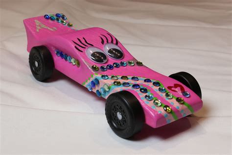 pinewood derby car design